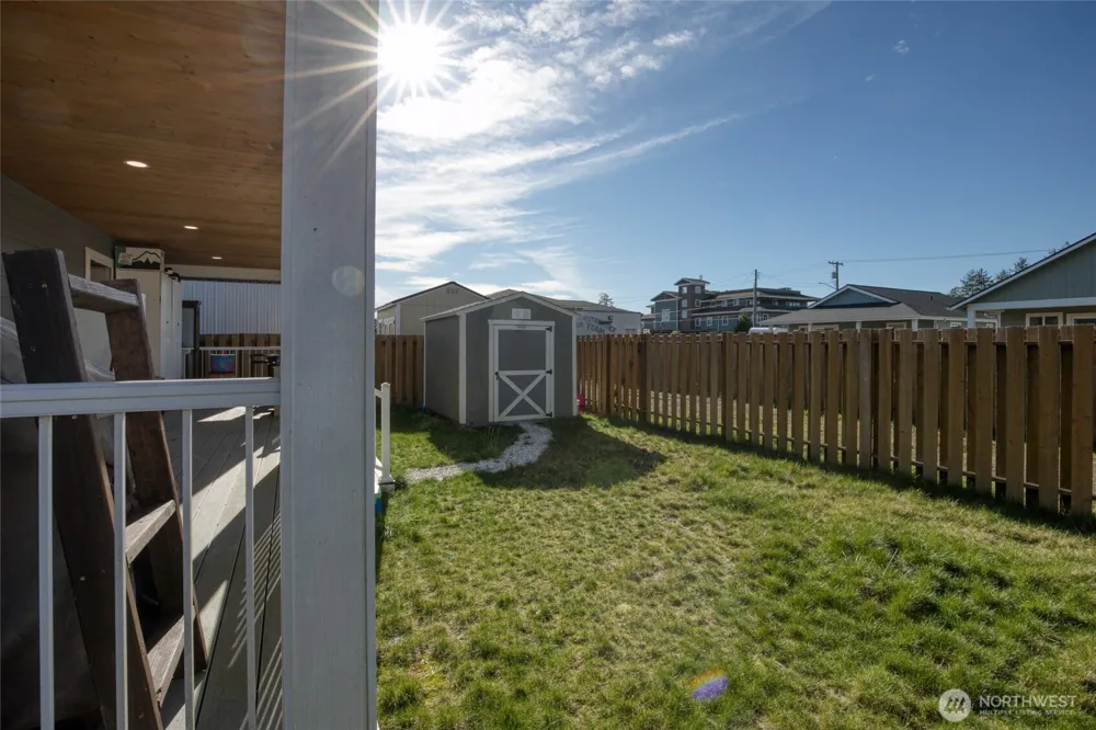 839 1st Street Westport, WA 98595