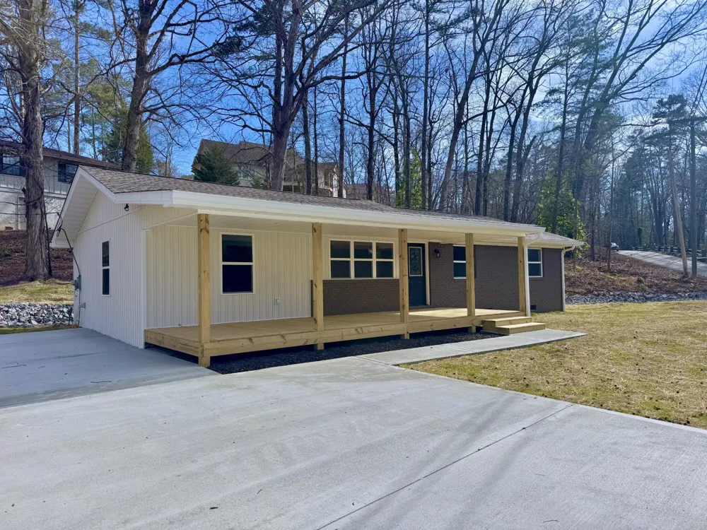 2204 Glengerrie Drive Soddy Daisy, TN 37379