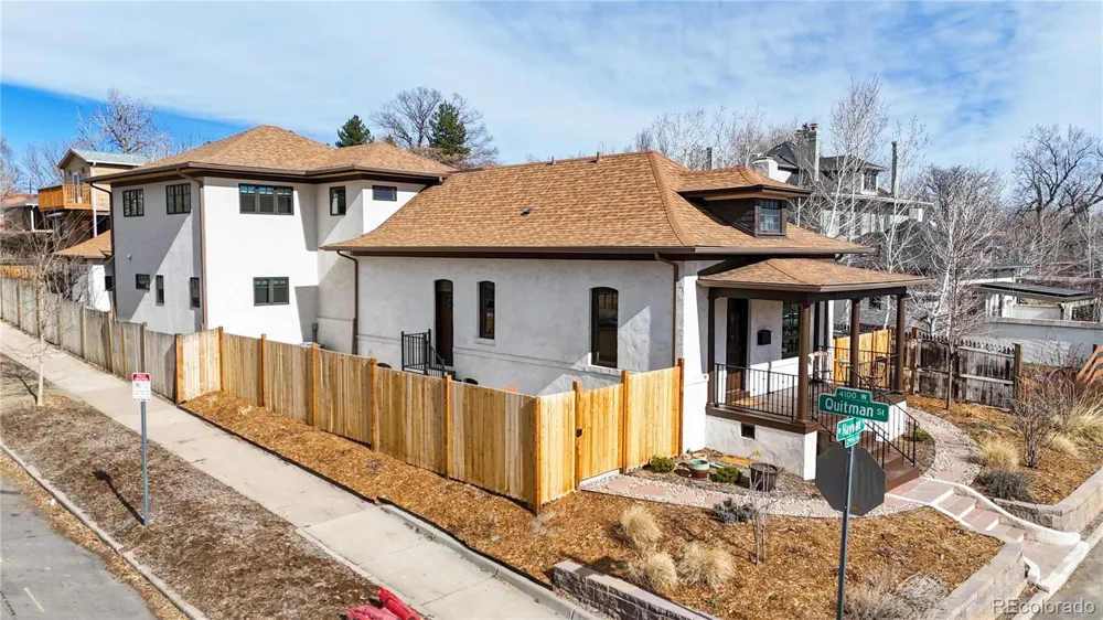 4041 W Hayward Place