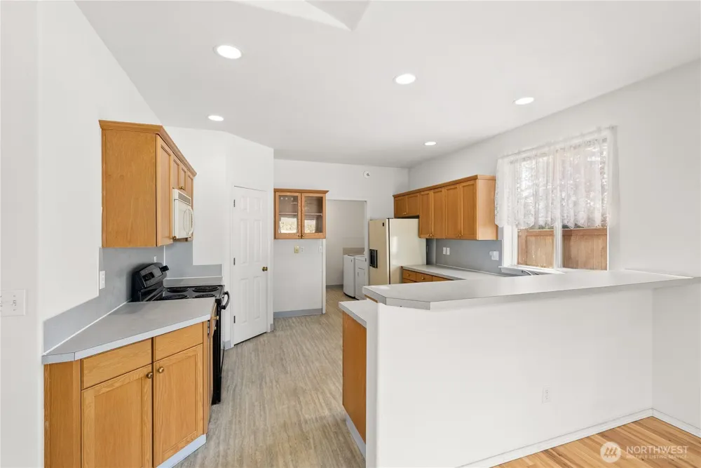 905 Landing Way Centralia, WA 98531