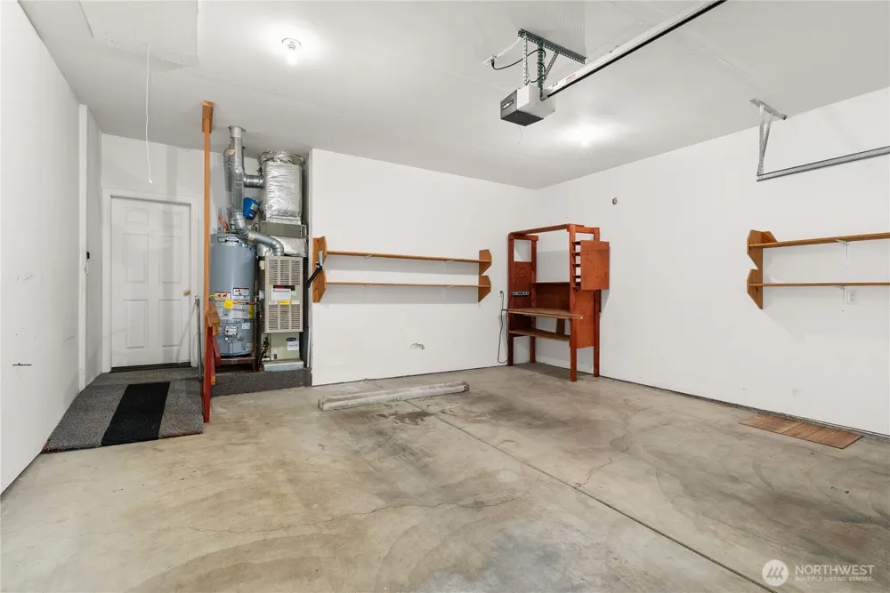 905 Landing Way Centralia, WA 98531