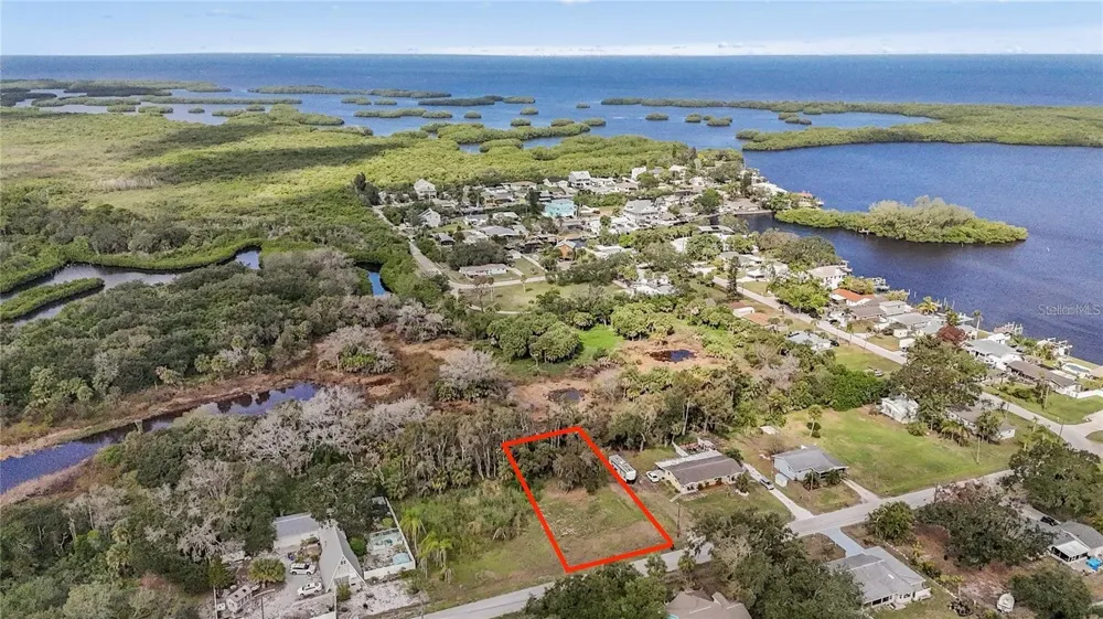 1115 CANAL STREET Ruskin, FL 33570