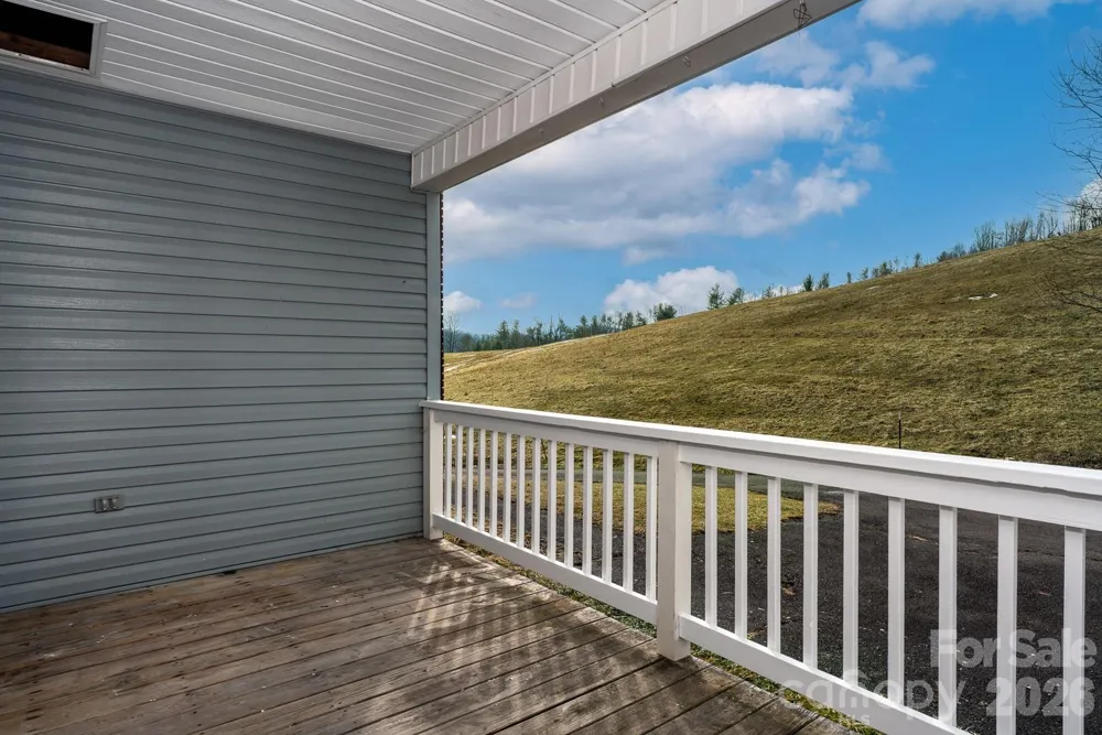 7215 Hwy 421 Highway Vilas, NC 28692