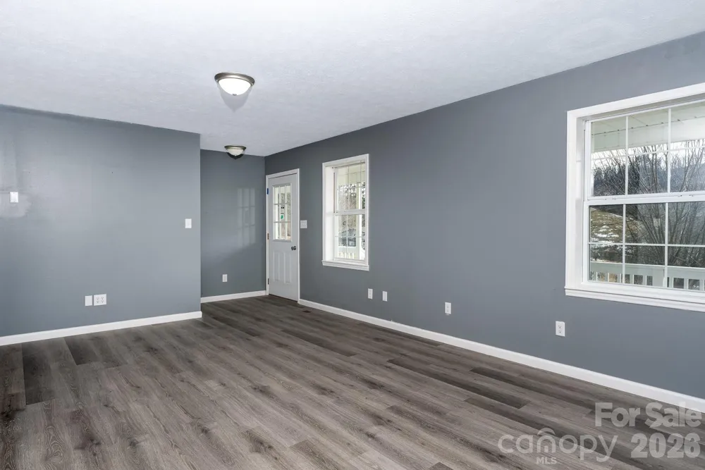 7215 Hwy 421 Highway Vilas, NC 28692