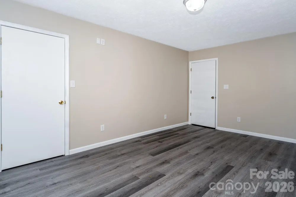 7215 Hwy 421 Highway Vilas, NC 28692