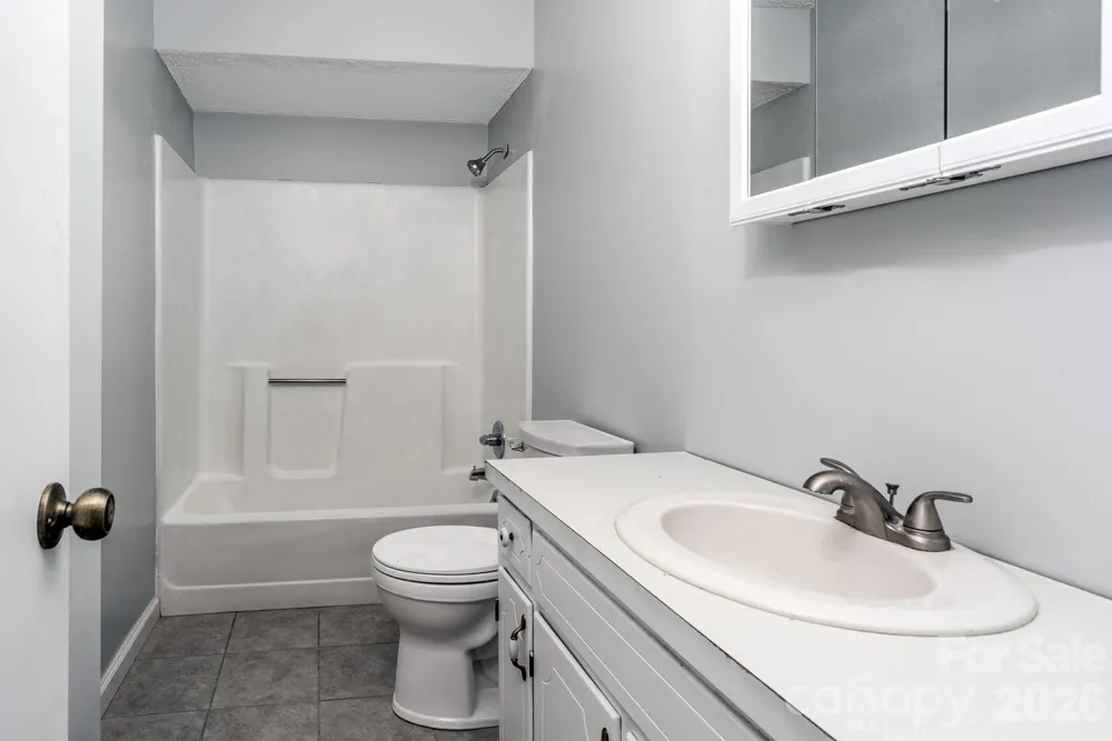 7215 Hwy 421 Highway Vilas, NC 28692