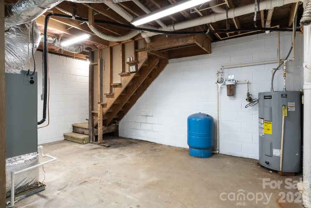 7215 Hwy 421 Highway Vilas, NC 28692