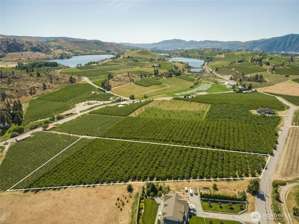 950 Loop Avenue Manson, WA 98831