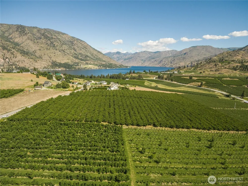 950 Loop Avenue Manson, WA 98831