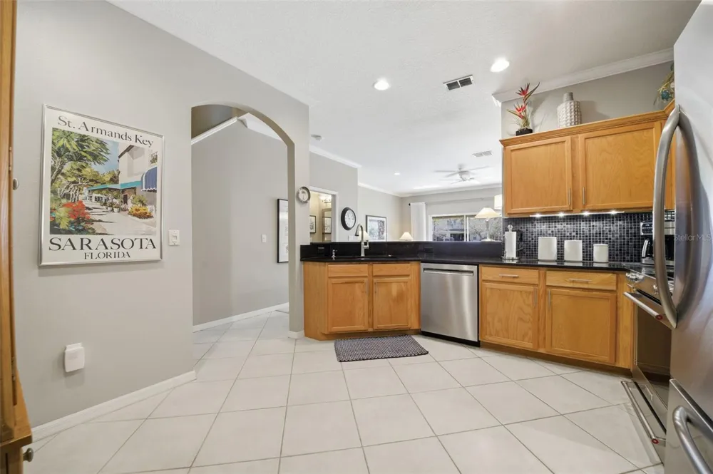11125 KAPOK GRAND CIRCLE Madeira Beach, FL 33708