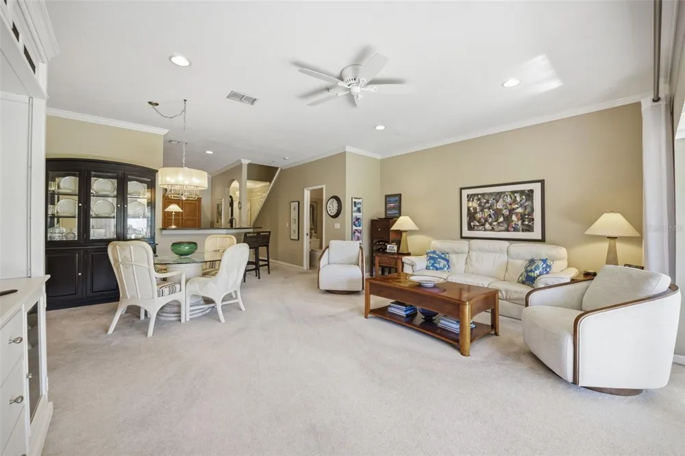 11125 KAPOK GRAND CIRCLE Madeira Beach, FL 33708