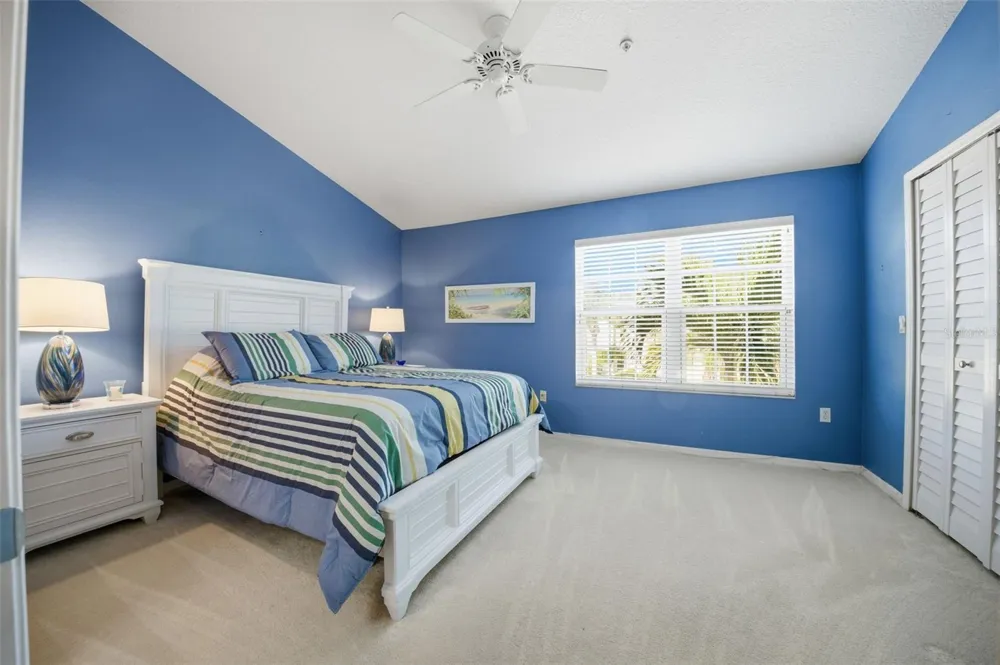 11125 KAPOK GRAND CIRCLE Madeira Beach, FL 33708