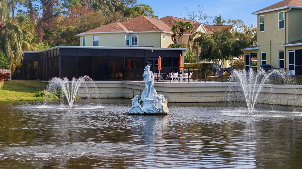 11125 KAPOK GRAND CIRCLE Madeira Beach, FL 33708