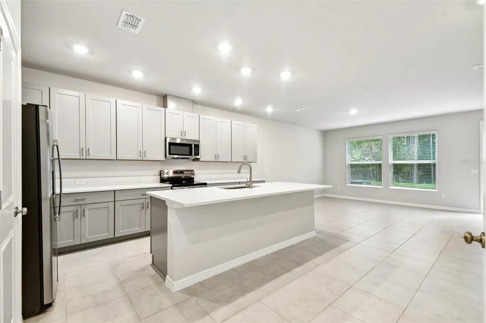 1121 WILD CREST LANE Daytona Beach, FL 32117