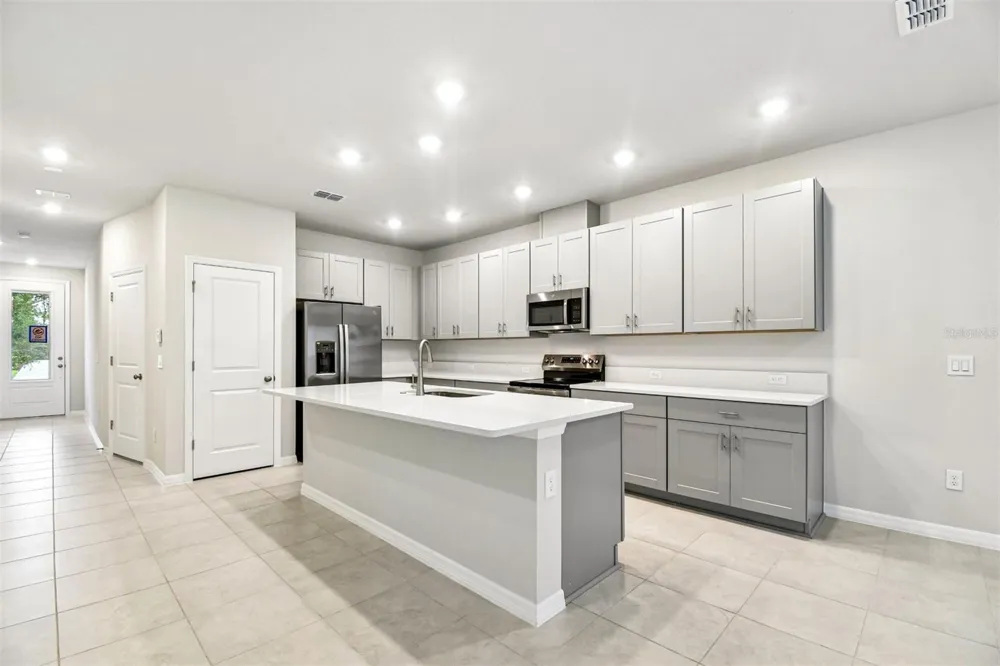 1121 WILD CREST LANE Daytona Beach, FL 32117
