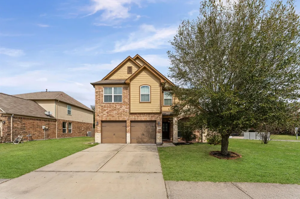 2703 Elm Crossing Trail
