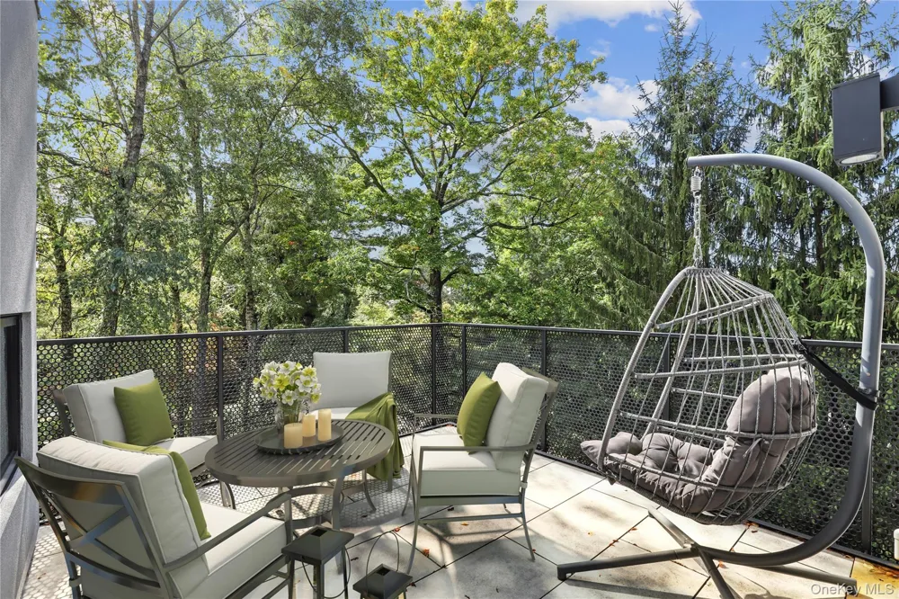 95 Broadway Irvington, NY 10533