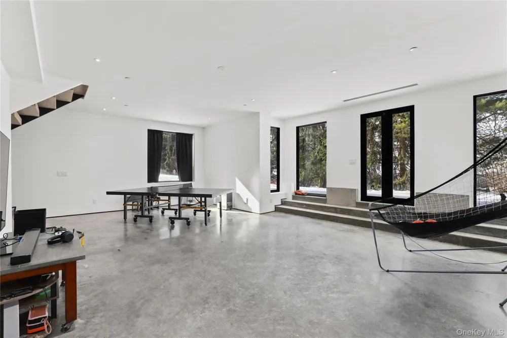 95 Broadway Irvington, NY 10533