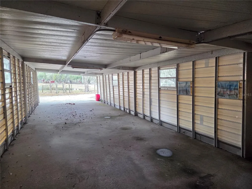 4911 W SAM ALLEN ROAD Plant City, FL 33565