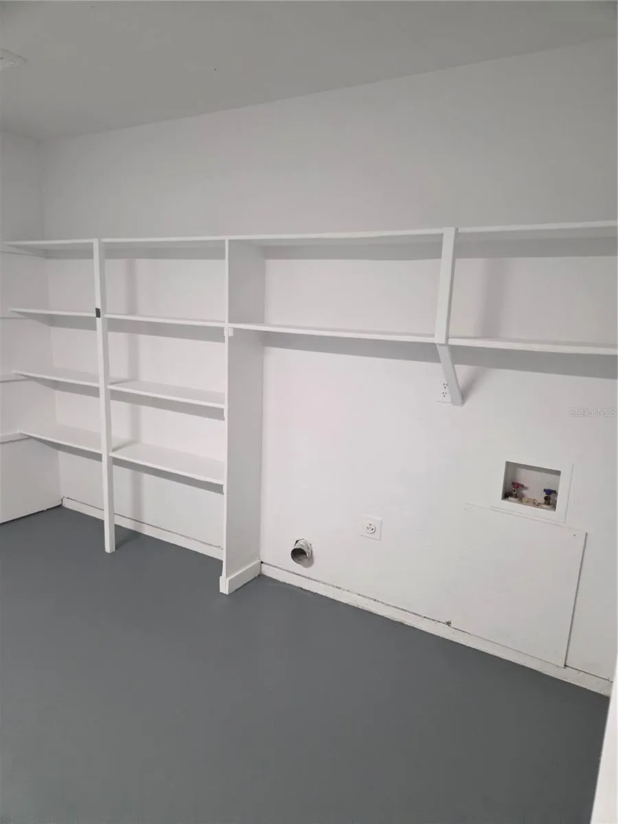 743 E ALFRED STREET Tavares, FL 32778
