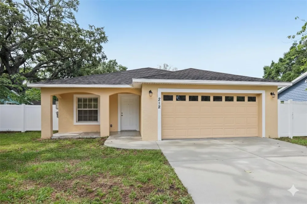 212 W HUMPHREY STREET