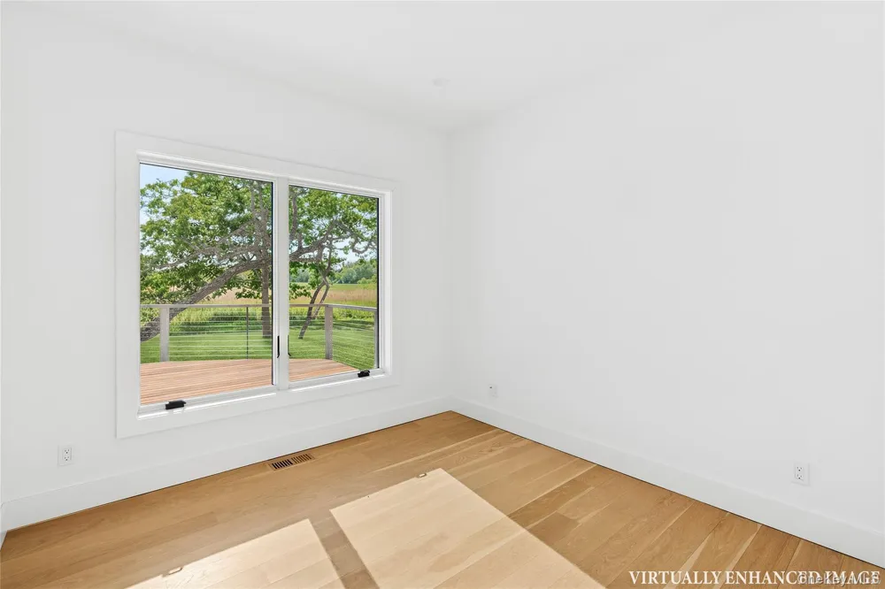 8 Hilo Drive Shelter Island, NY 11964