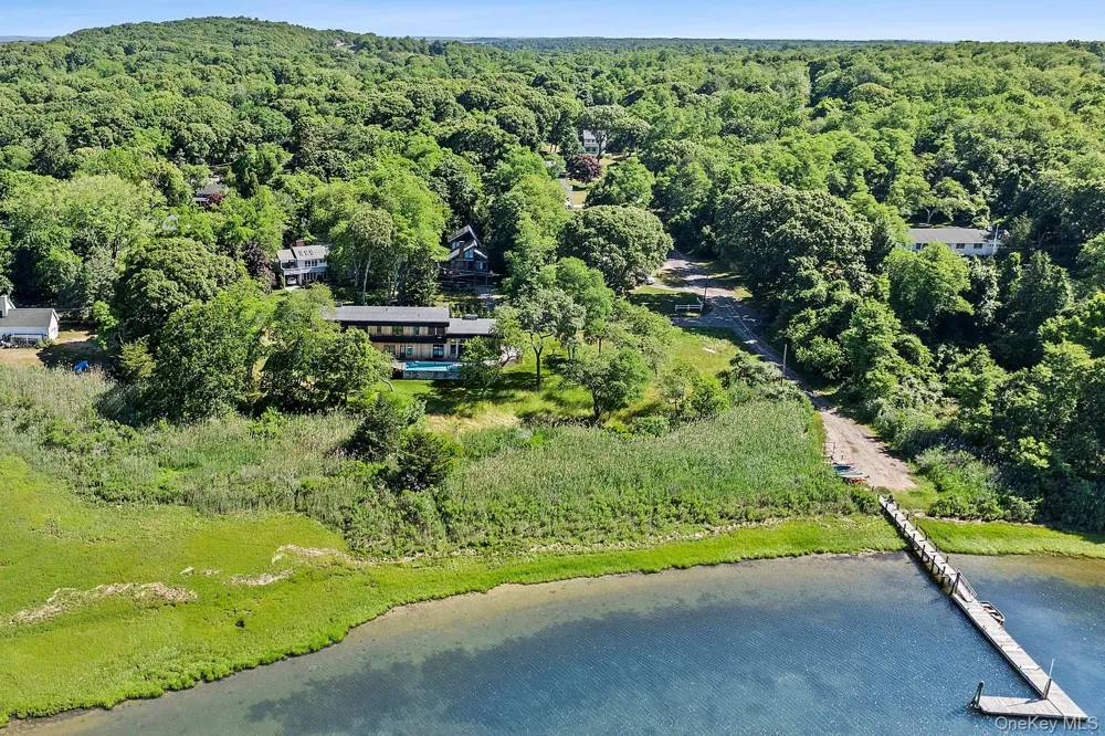 8 Hilo Drive Shelter Island, NY 11964