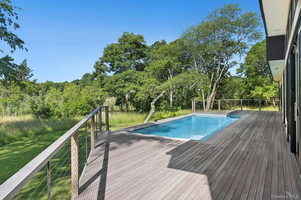 8 Hilo Drive Shelter Island, NY 11964
