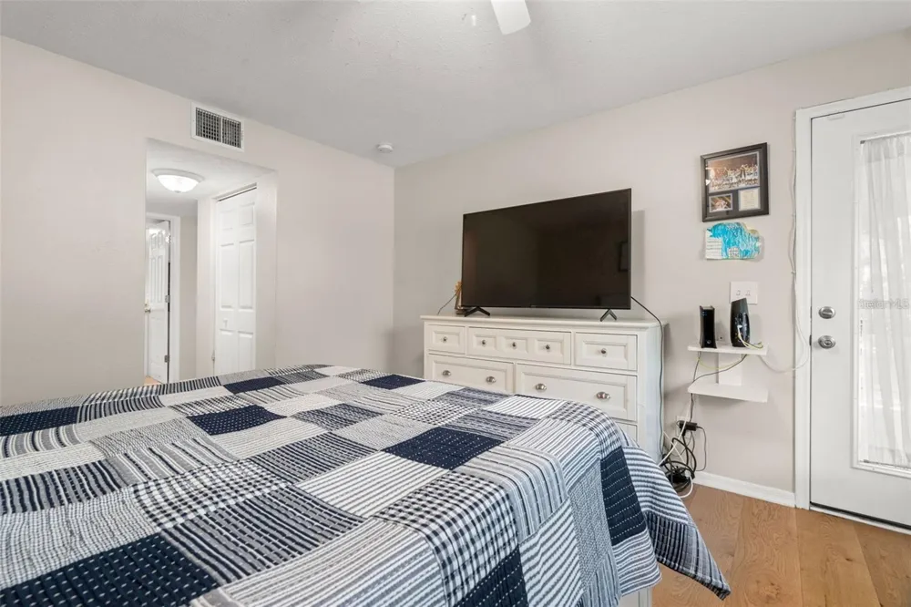 1423 WATER VIEW DRIVE W Largo, FL 33771
