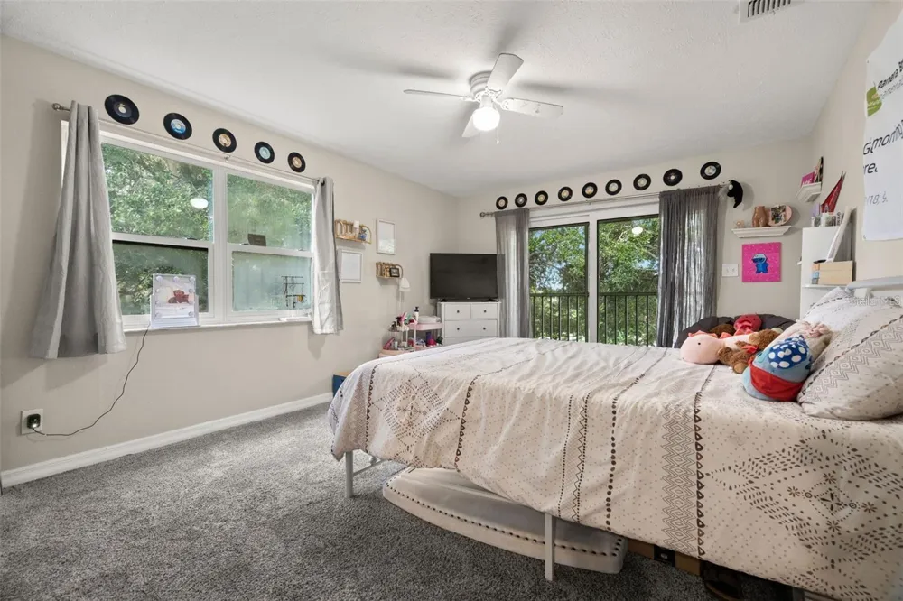 1423 WATER VIEW DRIVE W Largo, FL 33771