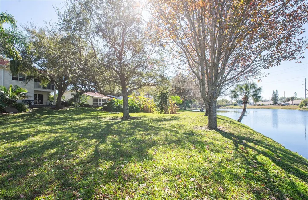 1423 WATER VIEW DRIVE W Largo, FL 33771