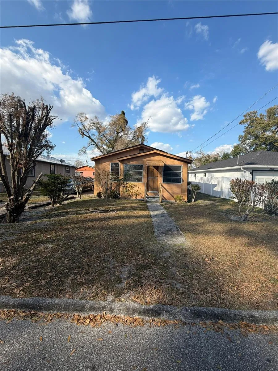 3908 E GENESEE STREET