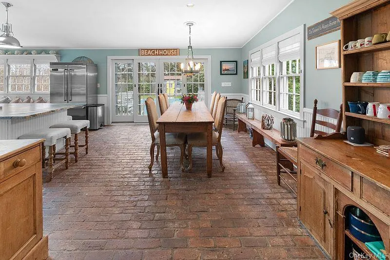 80 Route 114 East Hampton, NY 11937