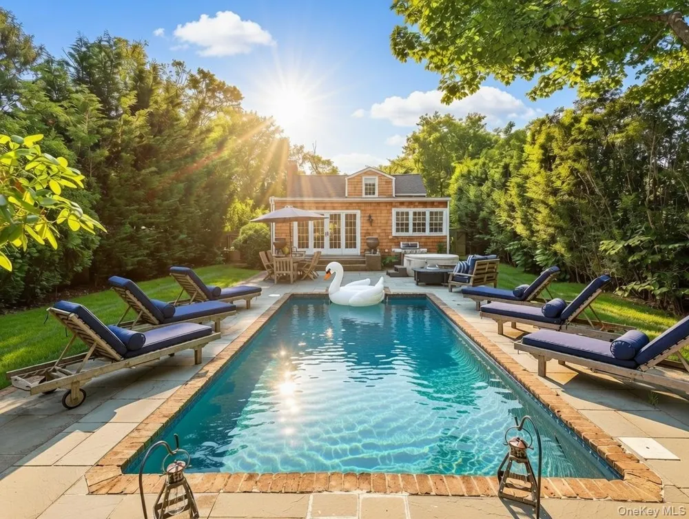 80 Route 114 East Hampton, NY 11937