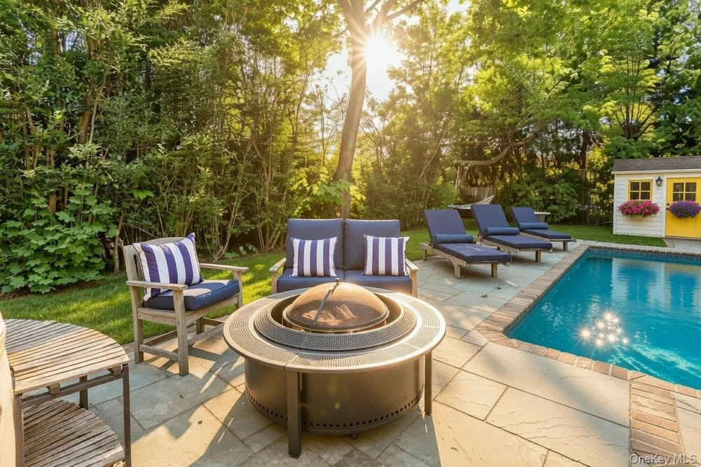 80 Route 114 East Hampton, NY 11937