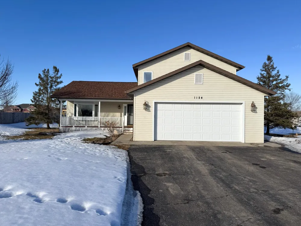 1124 Garnet Boulevard