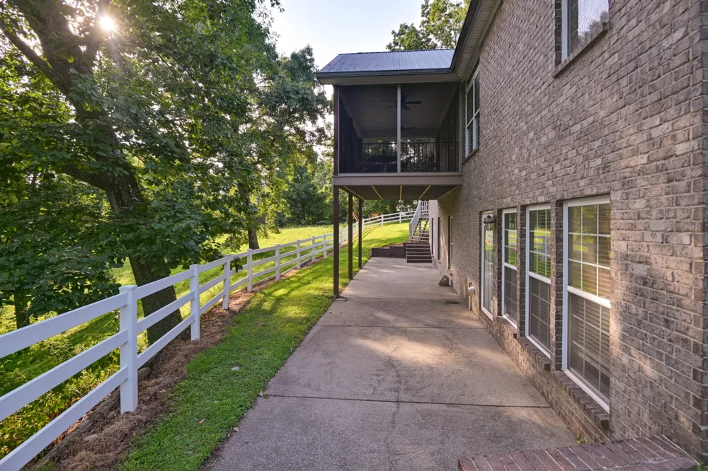 1425 Bartlett Hollow Rd Petersburg, TN 37144