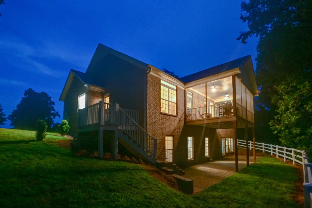 1425 Bartlett Hollow Rd Petersburg, TN 37144