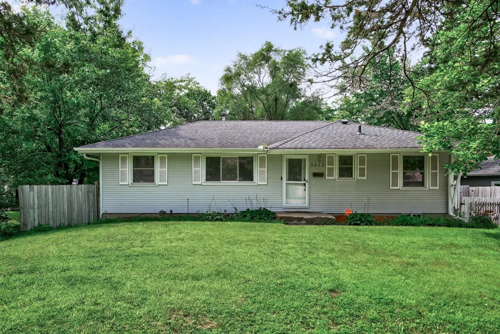 3213 W Old Shakopee Road