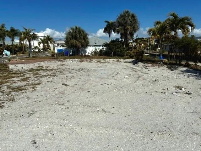600 JUNGLE QUEEN WAY Longboat Key, FL 34228