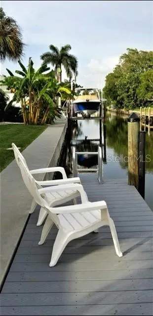 600 JUNGLE QUEEN WAY Longboat Key, FL 34228