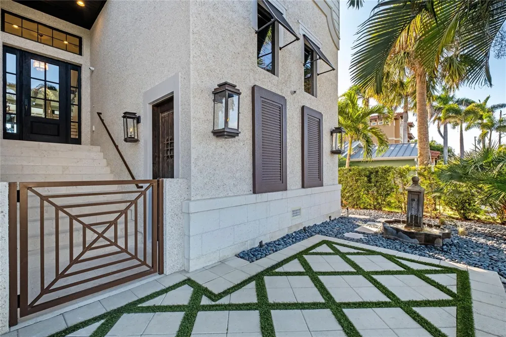 459 20TH AVENUE Indian Rocks Beach, FL 33785
