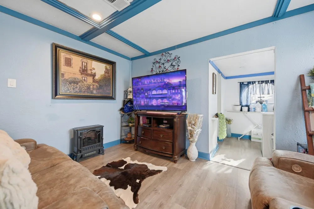 9524 Ferry Road Bellville, TX 77418