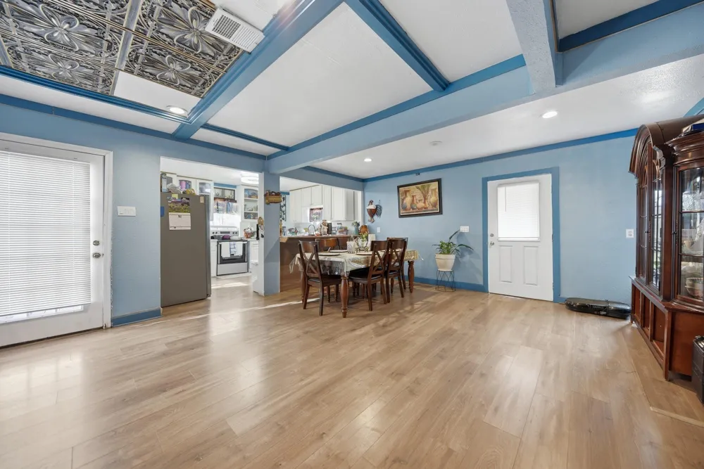 9524 Ferry Road Bellville, TX 77418