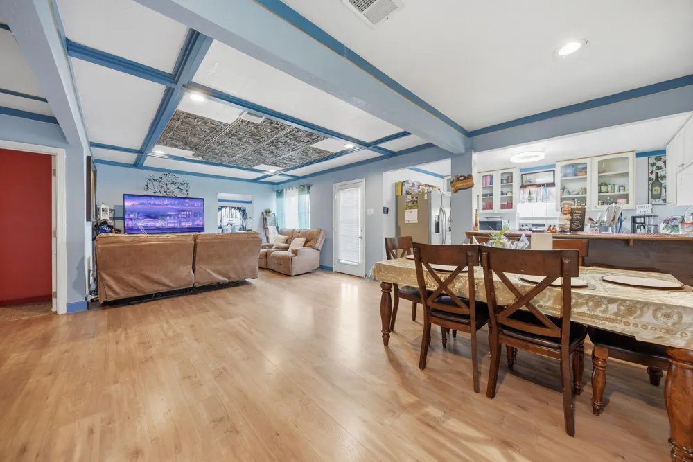 9524 Ferry Road Bellville, TX 77418