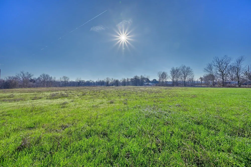 9524 Ferry Road Bellville, TX 77418