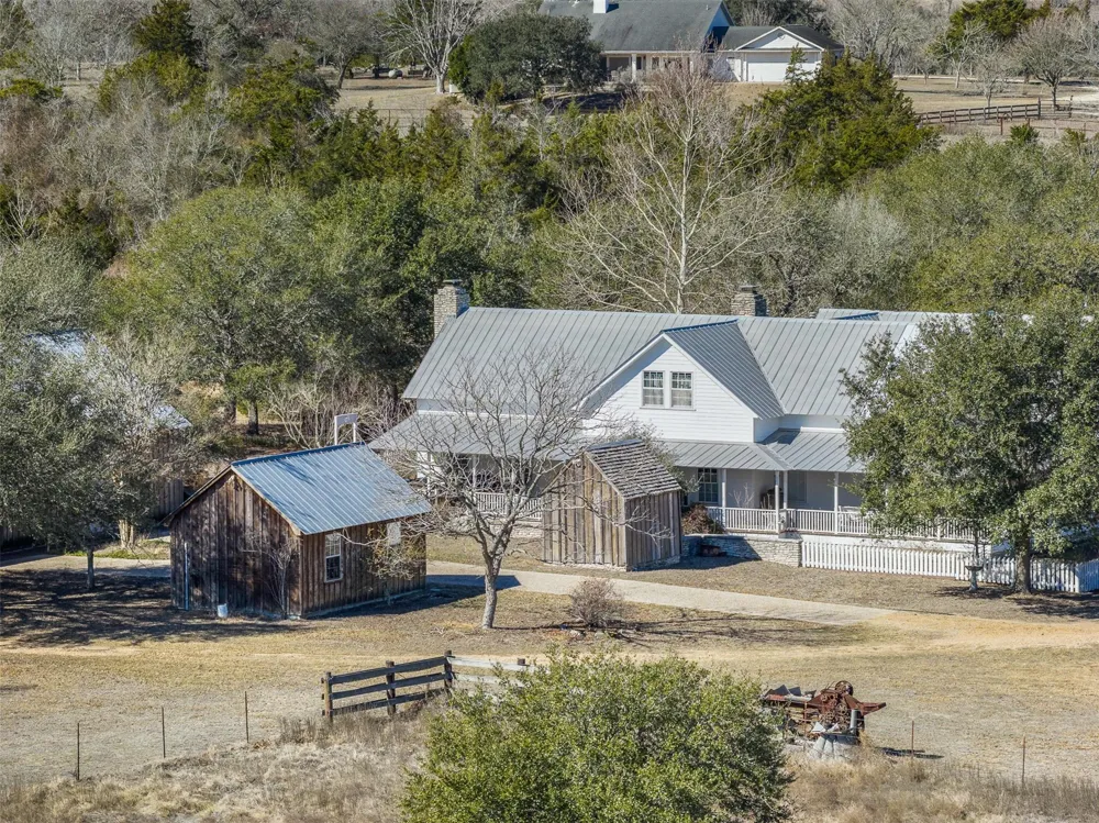 2998 E State Highway 237 Round Top, TX 78954