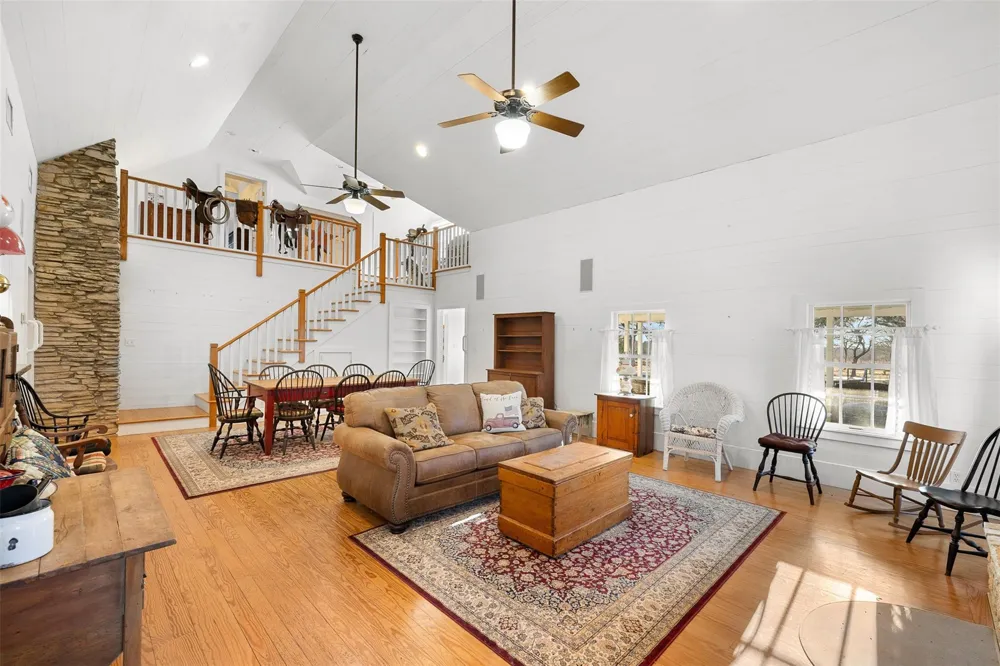 2998 E State Highway 237 Round Top, TX 78954
