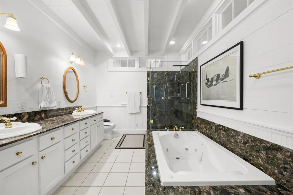 2998 E State Highway 237 Round Top, TX 78954