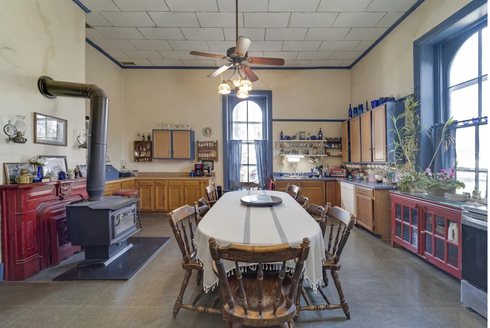 307 Vine St S Wartrace, TN 37183